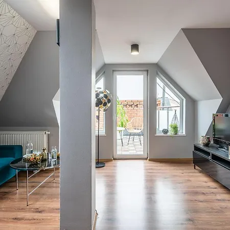 Absynt אכסניה *