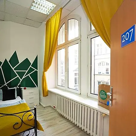 Absynt Хостел *
